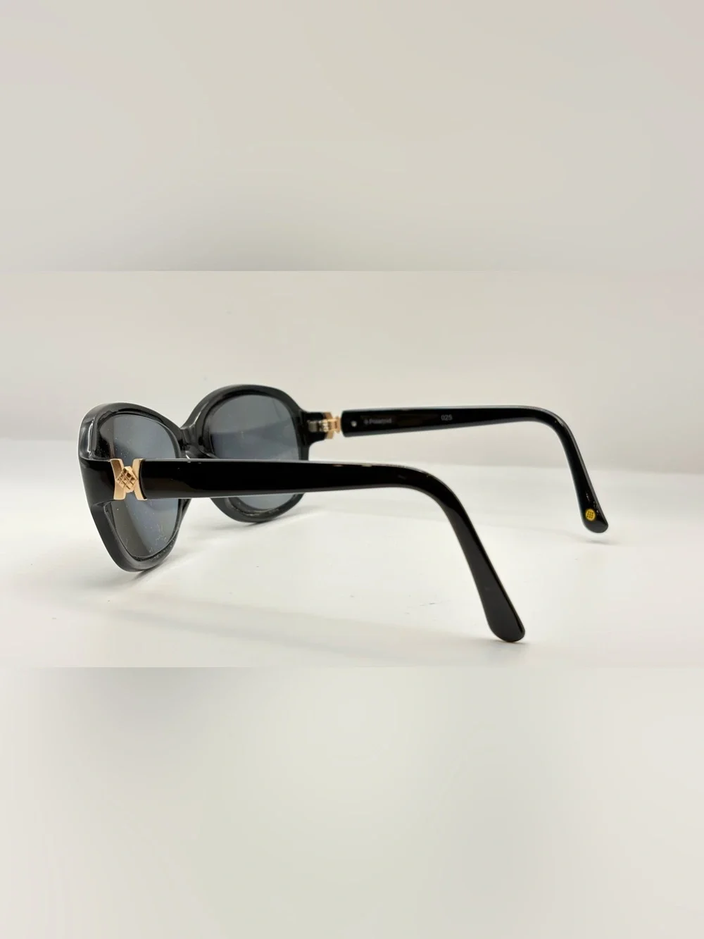 Polaroid X8320 Black Oval Sunglasses Frames Only